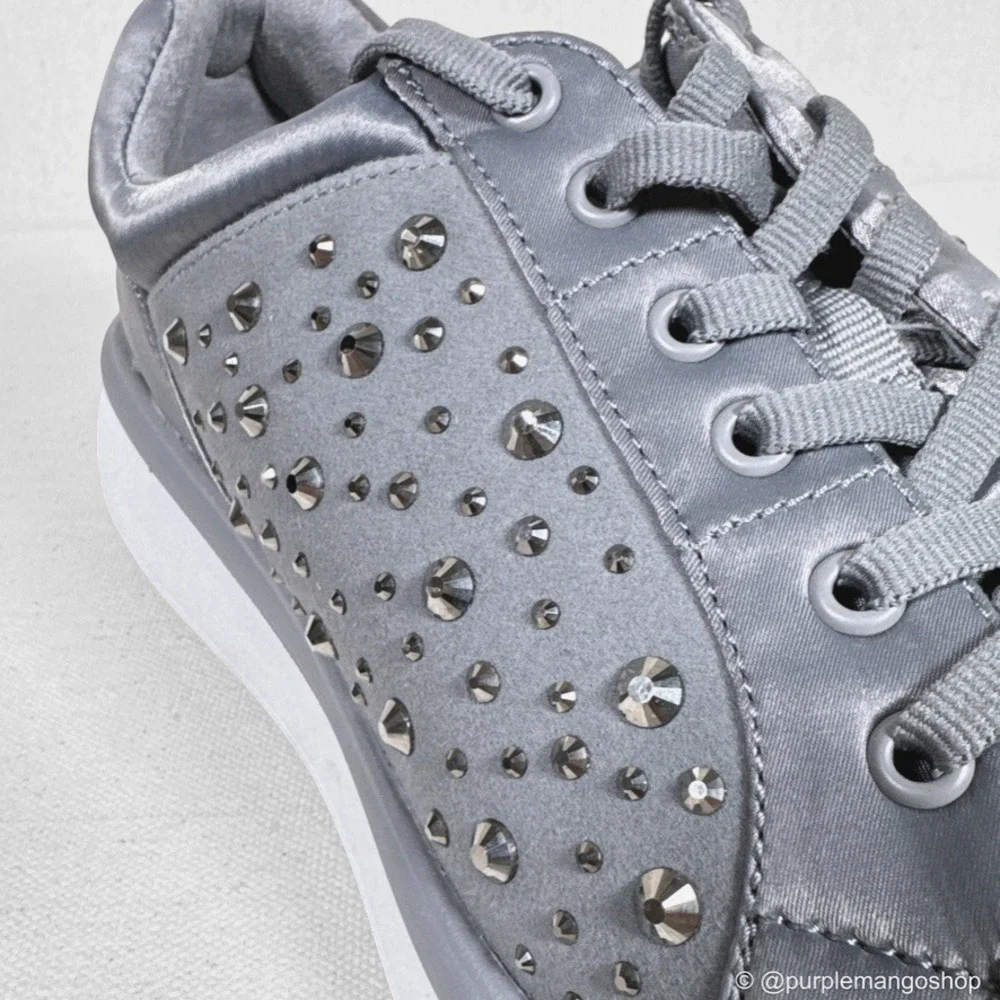 NWOT CLARKS Cloudsteppers Ezera Ave Rhinestone Comfort Sneaker | Grey | Women‎ 8